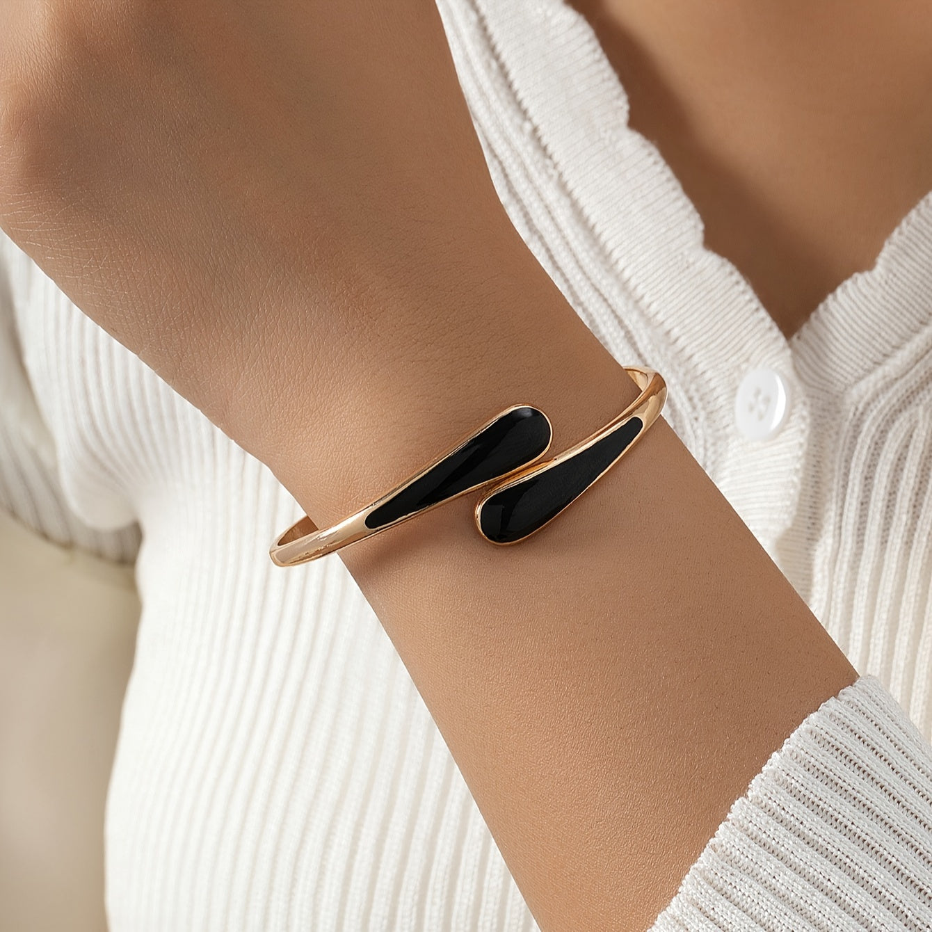 Enamel | Teardrop Bracelet