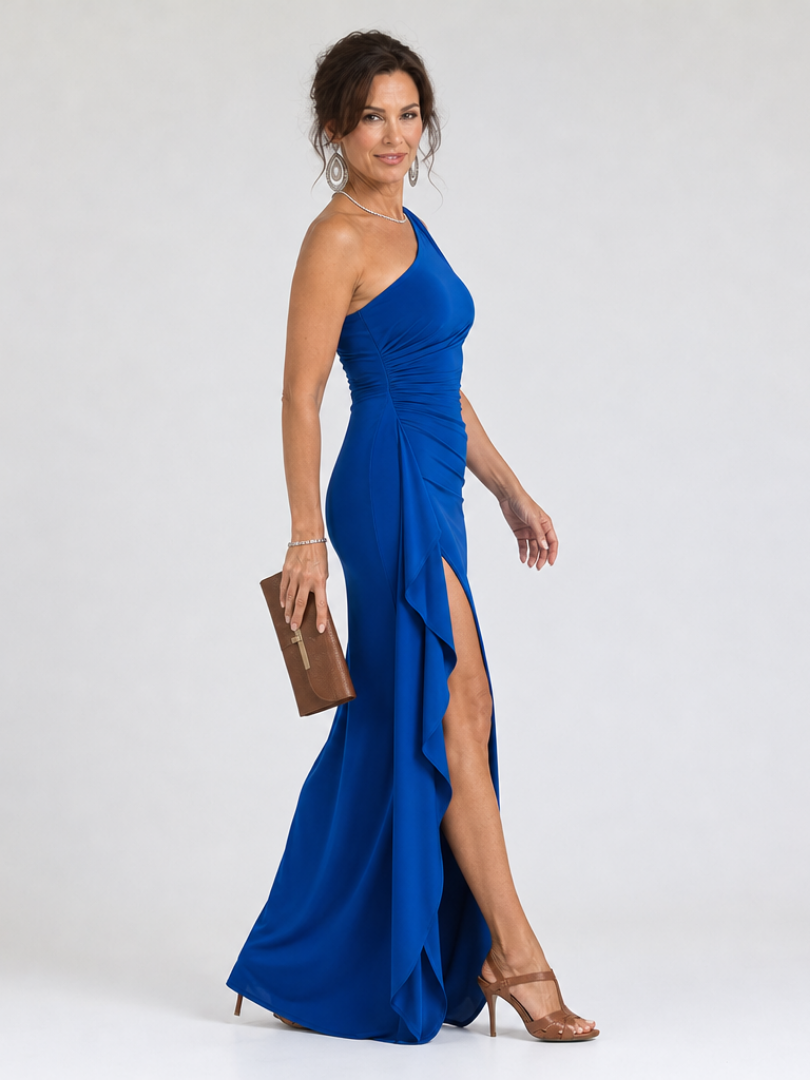 Serane | Robe longue asymétrique fendue sur le côté