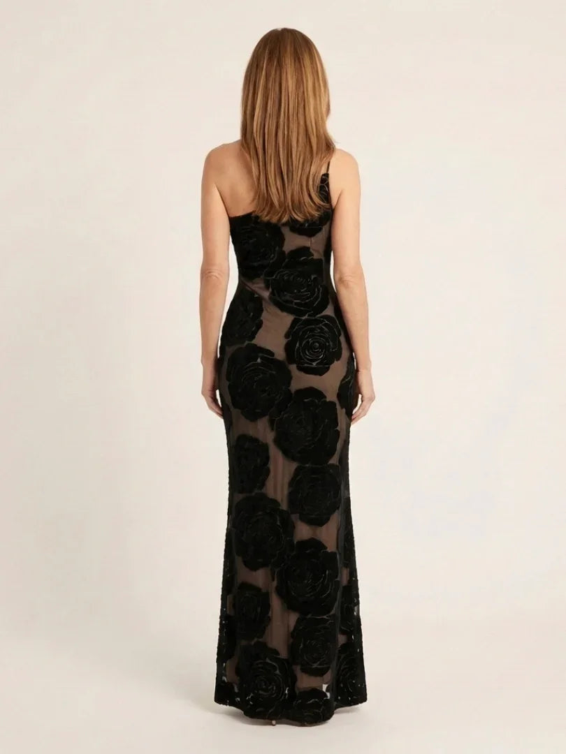 Cressida | Robe longue en dentelle florale à épaule dénudée