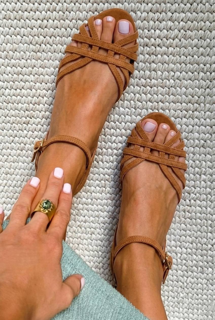 Yeri | T-Strap Peep-Toe Sandals