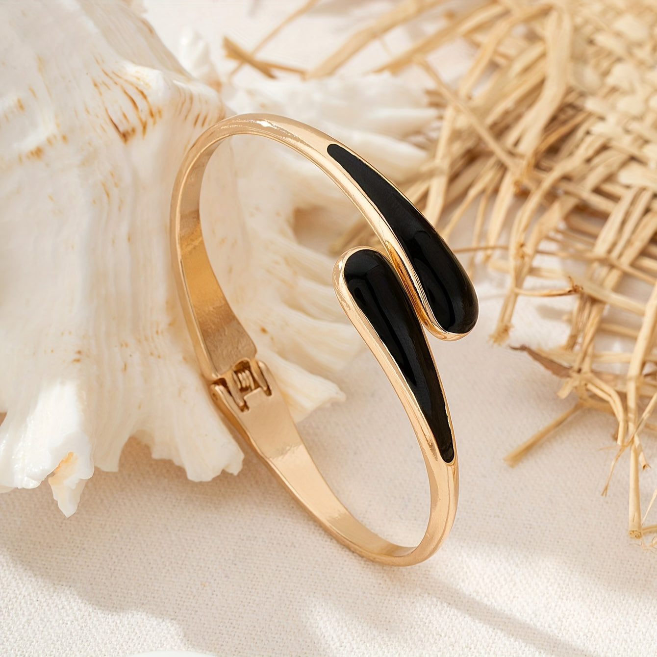 Enamel | Teardrop Bracelet