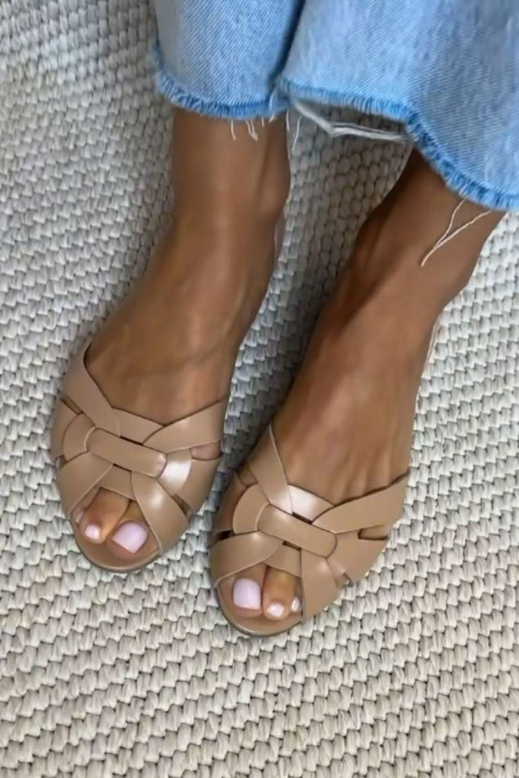 Quen | Woven Peep-Toe Flats