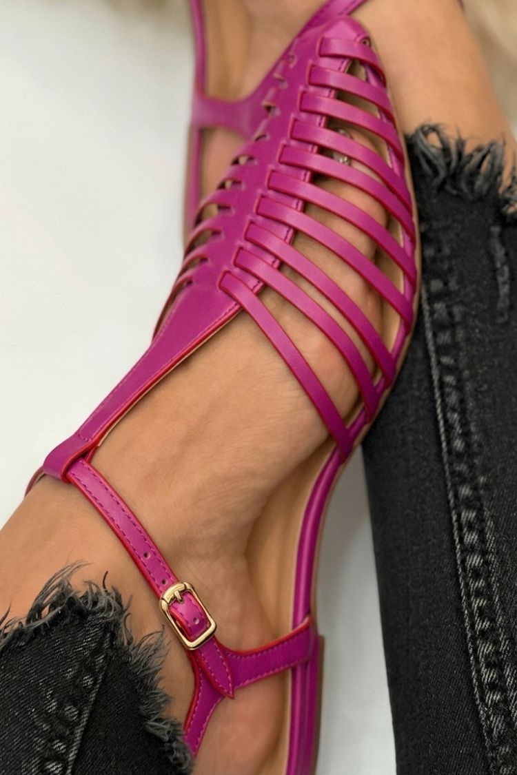 Rosy | Cut-Out T-Strap Sandals