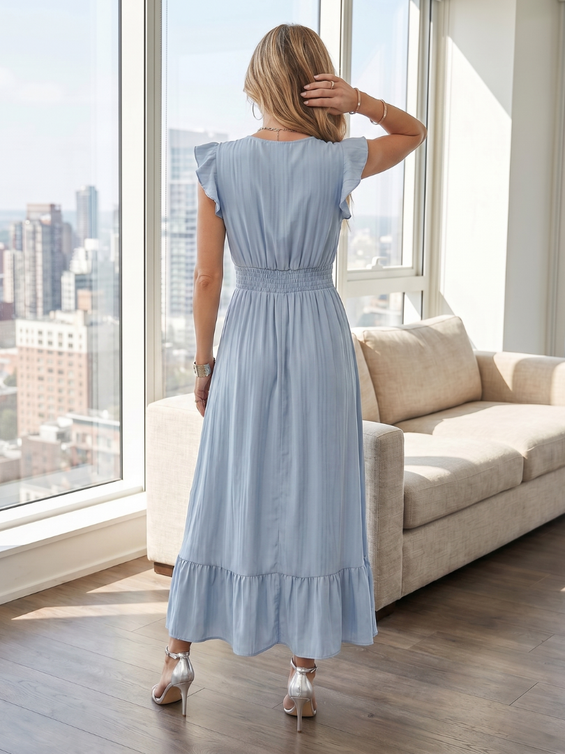 Clove | Robe mi-longue smockée à manches volantées