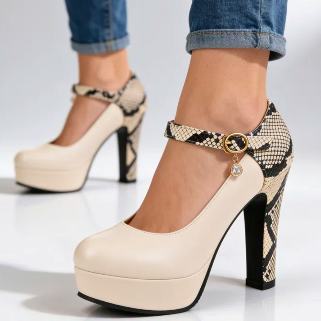Elle Python Pump