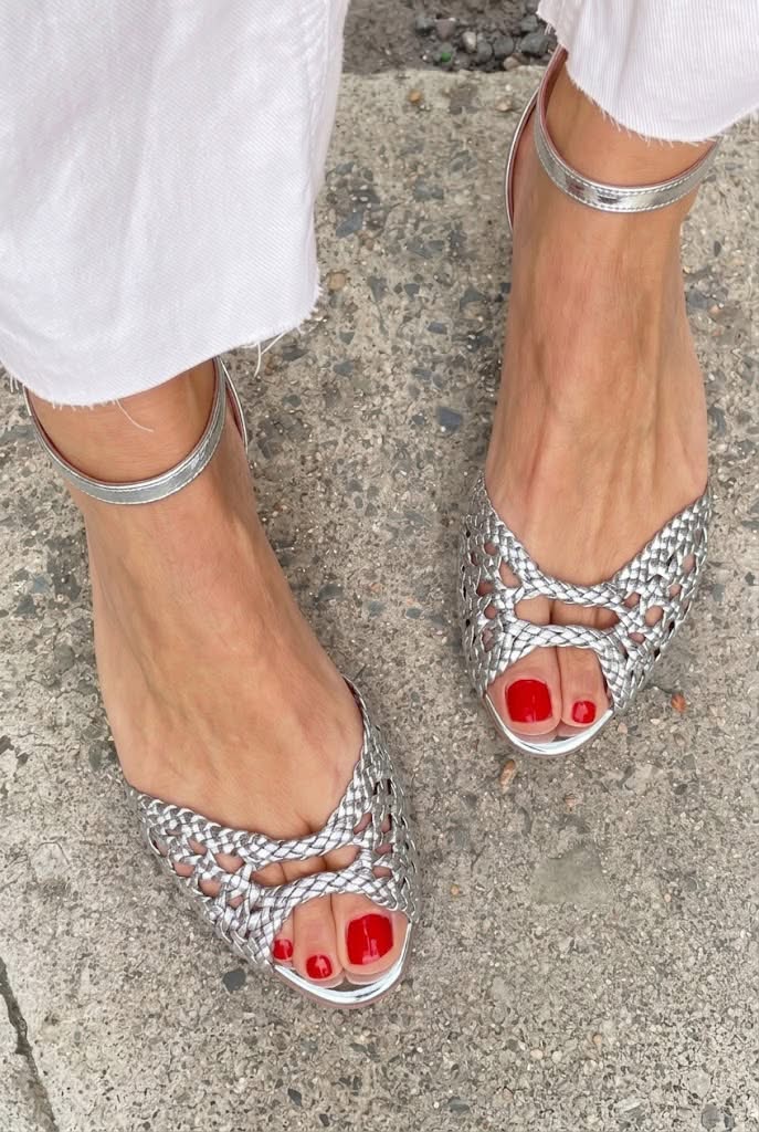 Lei | Woven Flat Sandals