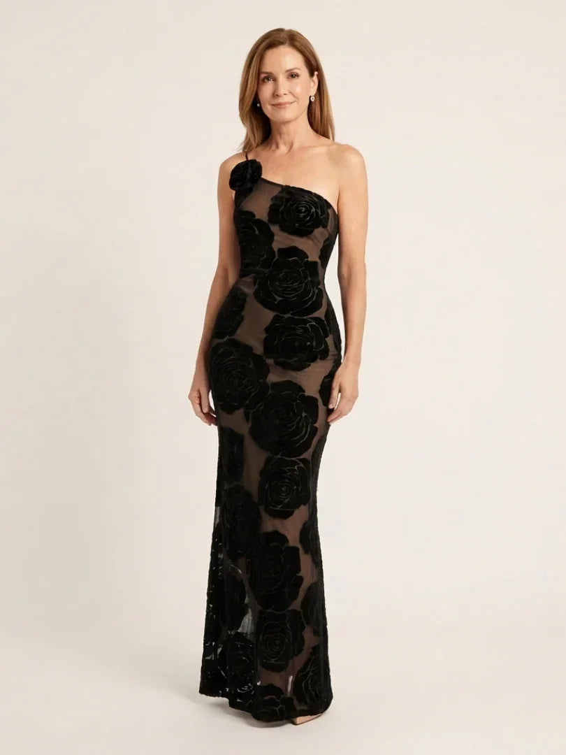 Cressida | Robe longue en dentelle florale à épaule dénudée