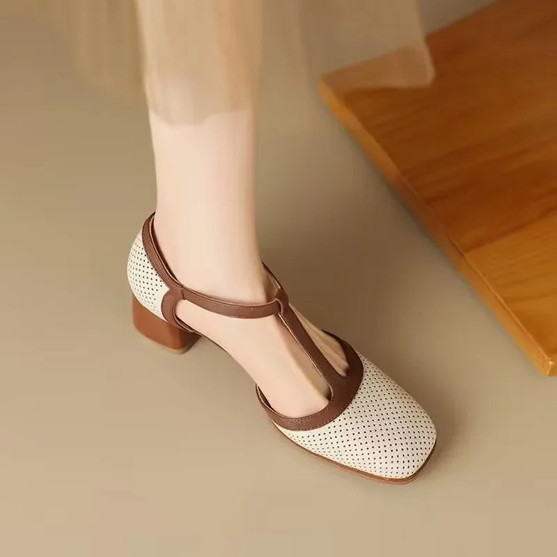 Vintage Edge – Isava Mid Heel Shoes